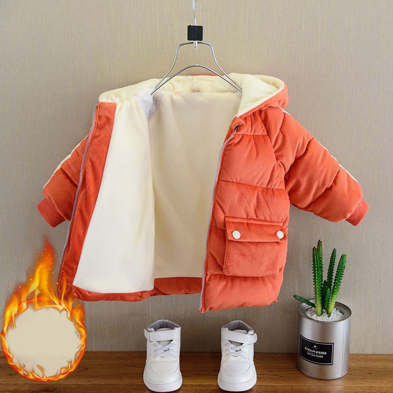 Laste sooja voodri ja kapuutsiga talvejope