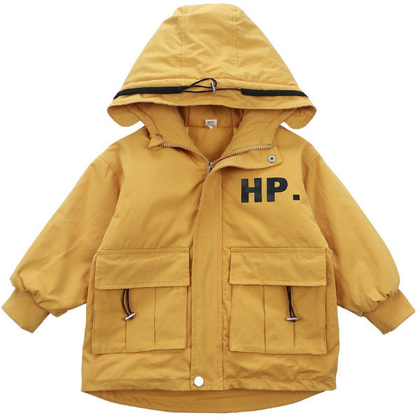 Uut mudelit kirjaga ja taskutega laste jope poistele