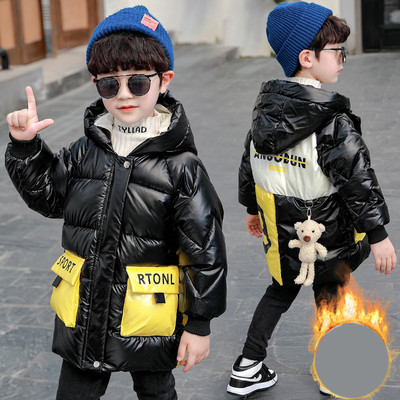 Talvine kapuutsiga ja aplikatsiooniga laste jope poistele