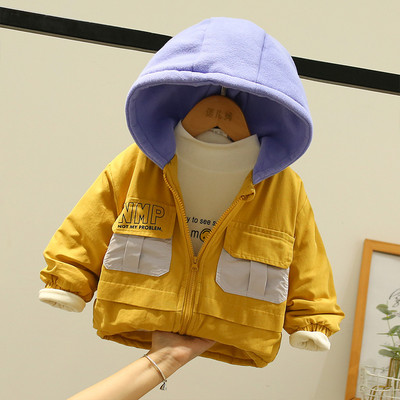 Παιδικό φθινοπωρινό  μπουφάν για αγόρια με κουκούλα και απλικέ στη πλάτη