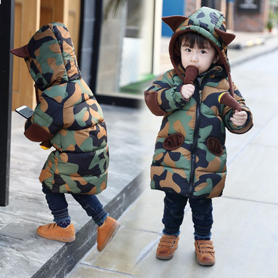 Παιδικό χειμερινό μπουφάν με σχέδιο καμουφλάζ και κουκούλα