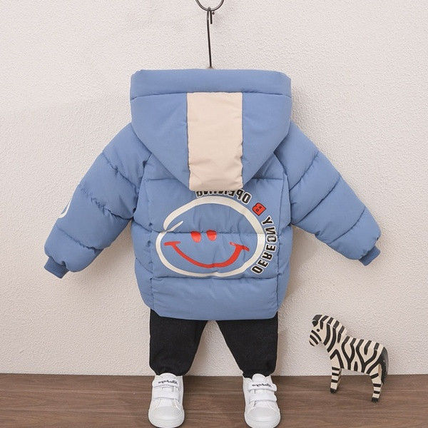 Kapuutsiga ja värvitrükiga laste talvejope