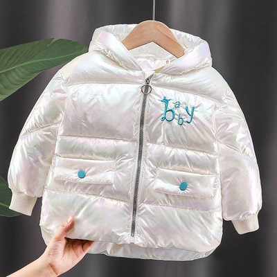 Uue mudeli kapuutsiga ja kirjadega laste jope poistele