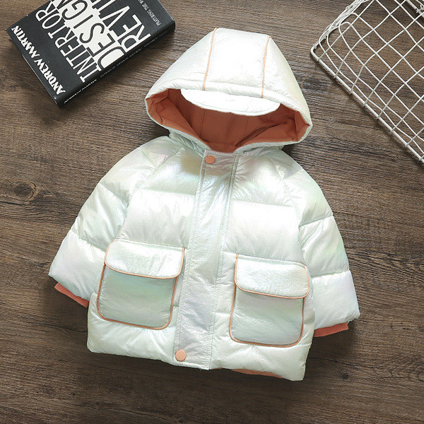 Λευκό παιδικό μπουφάν με κουκούλα κατάλληλο για αγόρια και κορίτσια