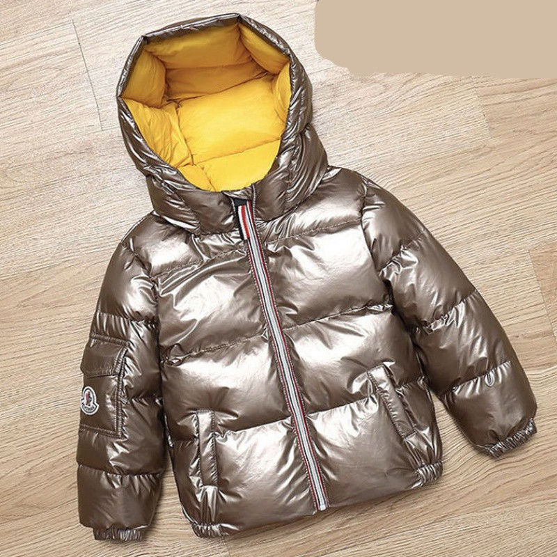 Särava efektiga, kapuutsi ja lukuga laste talvejope - unisex mudel