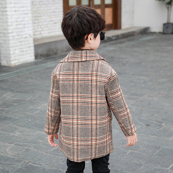 Moodne poistele sobiv nööpidega laste ruuduline mantel