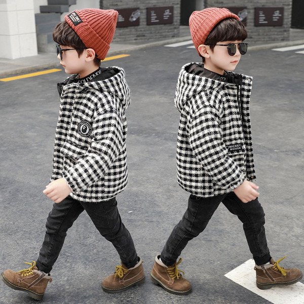 Laste igapäevane ruuduline jakk taskute ja kapuutsiga