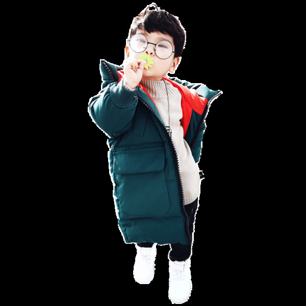 Kapuutsiga ja taskutega laste talvejope poistele