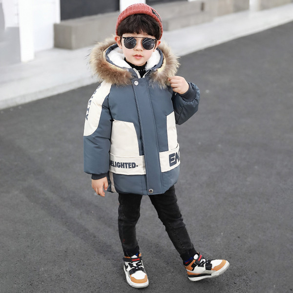 Moodne laste talvejope udusulgede ja kirjadega poistele