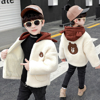 Παιδικό μπουφάν με κουκούλα και τσέπες κατάλληλο για αγόρια