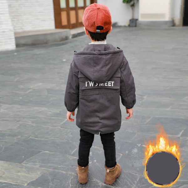 Pehme voodri ja kapuutsiga laste jope poistele - sobib talveks