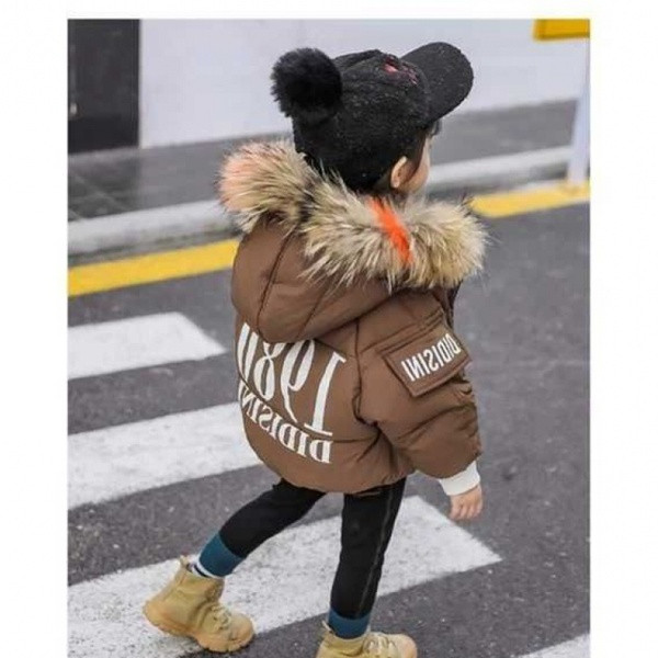 Uue mudeli sügis-talve jope poistele, kapuutsiga