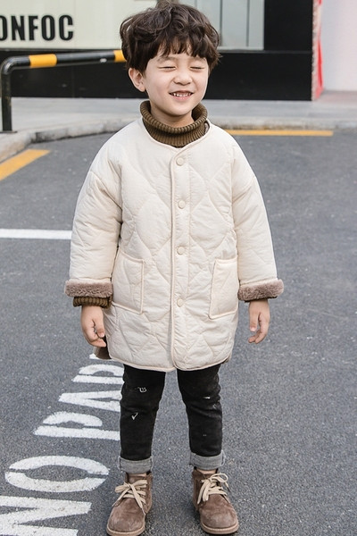 Ovaalse krae ja nööpidega vabaaja laste jope poistele