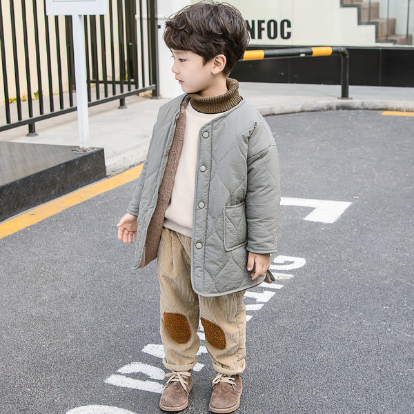 Ovaalse krae ja nööpidega vabaaja laste jope poistele