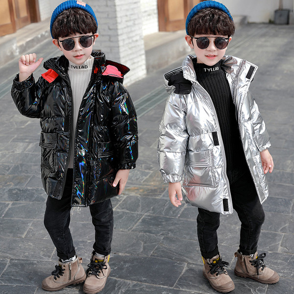 Novi model dječje jakne za dječake sa kapuljačom i 3D elementima