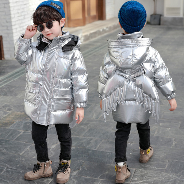 Novi model dječje jakne za dječake sa kapuljačom i 3D elementima