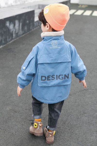 Poistele sobiv sooja voodri ja lukuga laste vabaaja jope