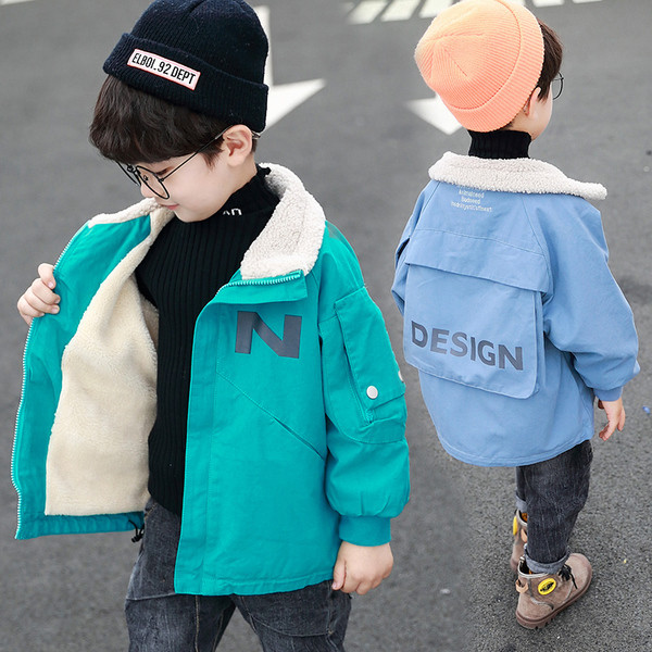 Poistele sobiv sooja voodri ja lukuga laste vabaaja jope