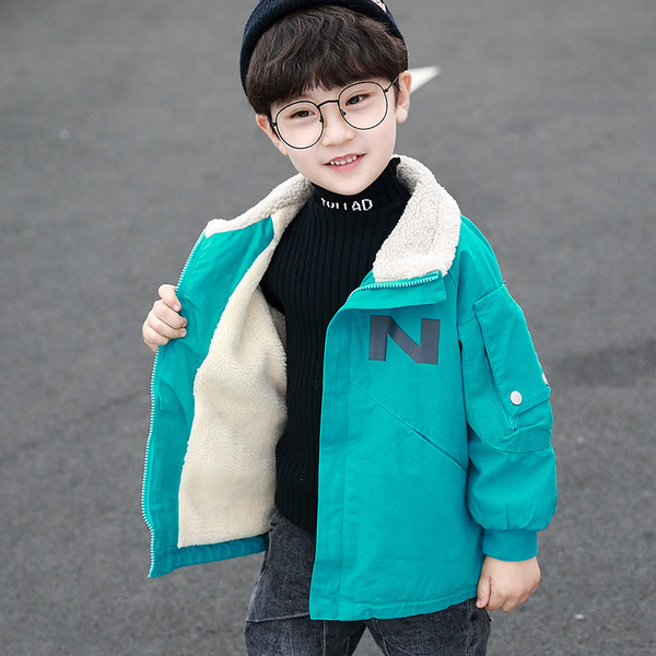 Poistele sobiv sooja voodri ja lukuga laste vabaaja jope