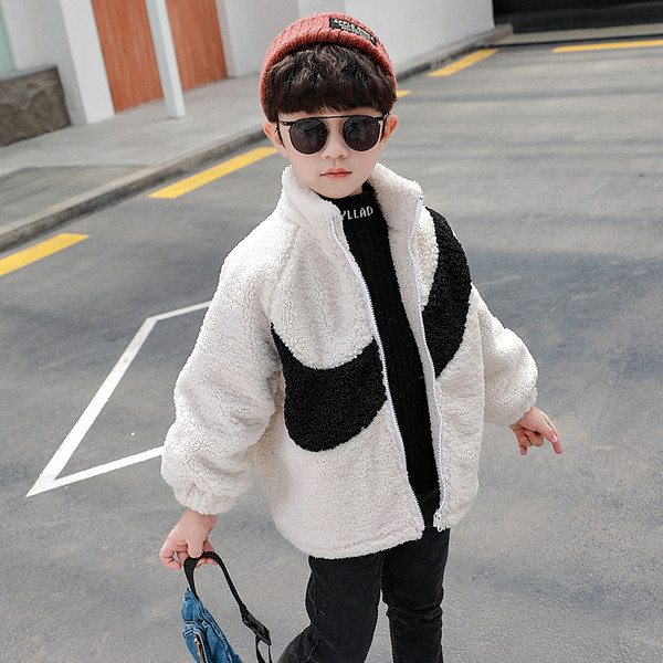 Igapäevane lukuga ja kõrge kraega laste sulejope poistele