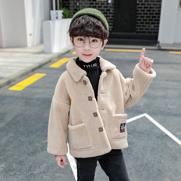 Laste vabaaja nööpide ja taskutega sulejope