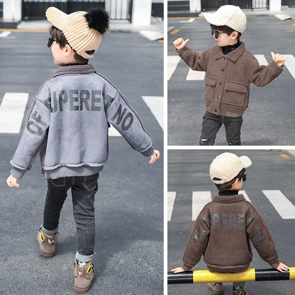 Dječja ležerna jakna s gumbima i džepovima za dječake