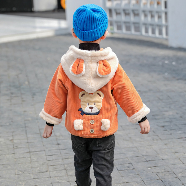 Dječja jakna za dječake - sa 3D elementom i kapuljačom