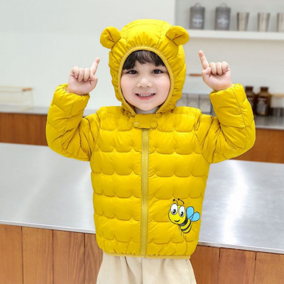 Talvine lühike jope 3D-rakendusega seljal