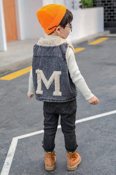 Παιδικό τζιν γιλέκο με επένδυση και τσέπες κατάλληλο για αγόρια