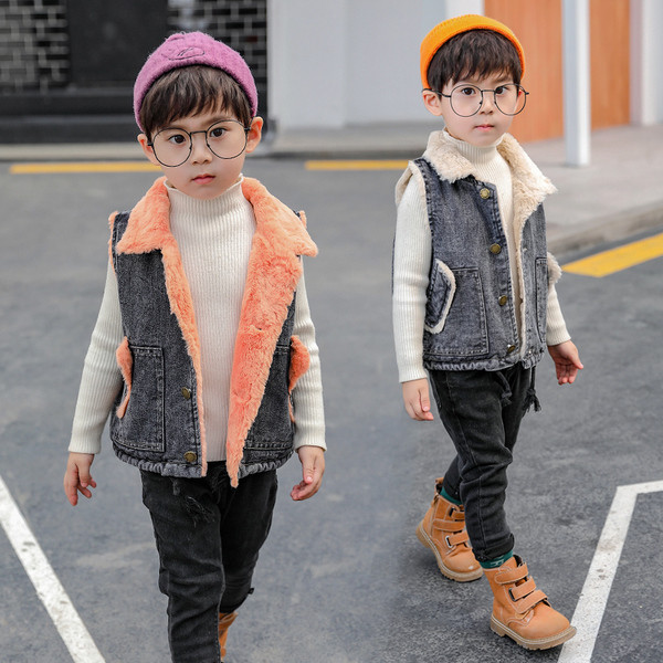 Παιδικό τζιν γιλέκο με επένδυση και τσέπες κατάλληλο για αγόρια