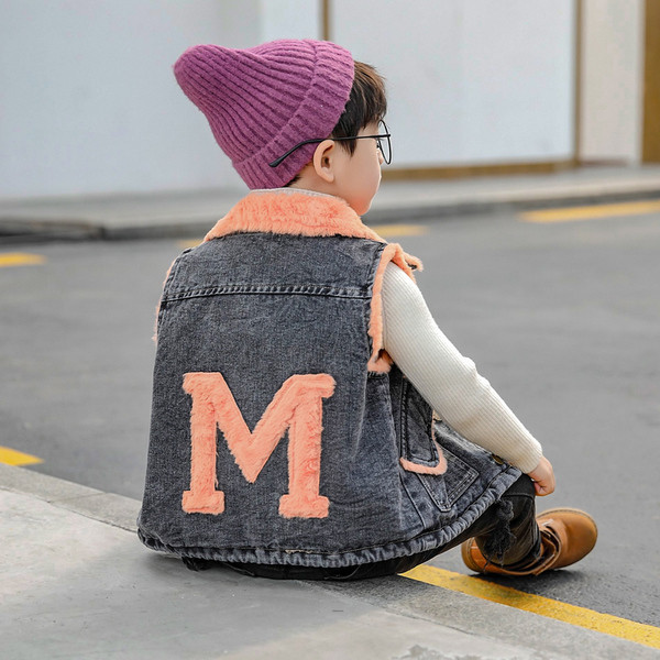 Παιδικό τζιν γιλέκο με επένδυση και τσέπες κατάλληλο για αγόρια