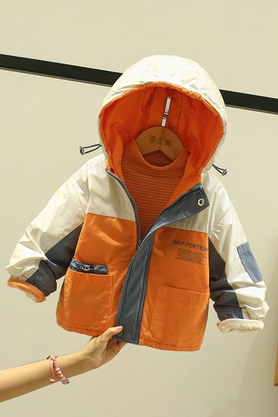 Παιδικό μπουφάν για αγόρια με κουκούλα και τσέπες