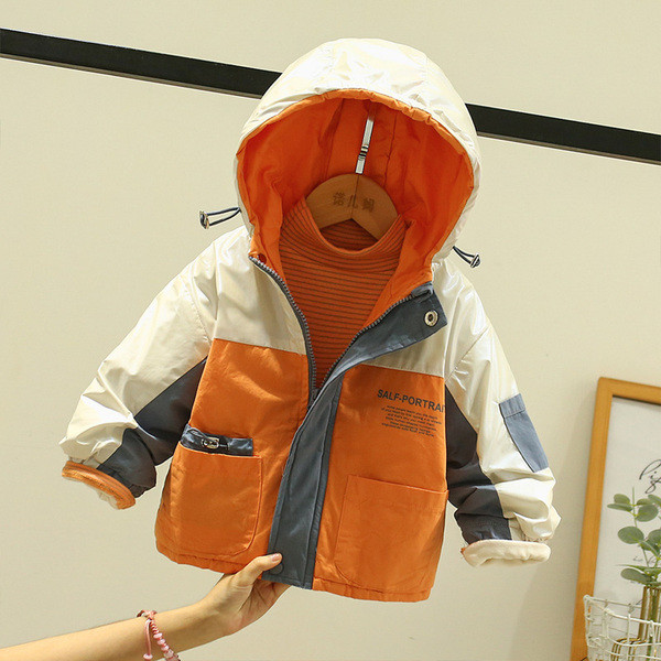 Παιδικό μπουφάν για αγόρια με κουκούλα και τσέπες