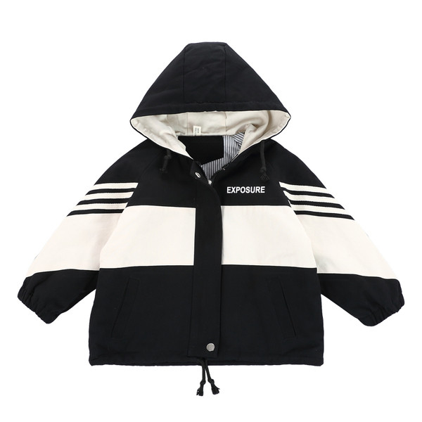 Αθλητικό παιδικό μπουφάν για αγόρια με κουκούλα και επιγραφές