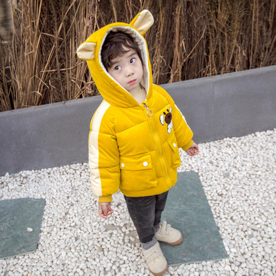 Moodne 3D-elemendiga laste talvejope poistele