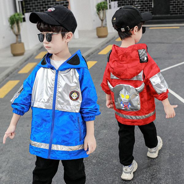 Παιδικό μπουφάν με φερμουάρ και κουκούλα κατάλληλο για αγόρια