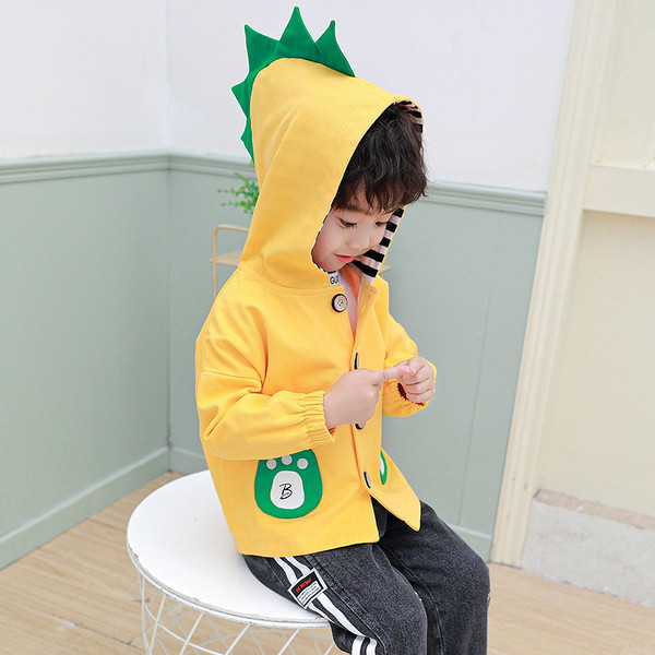 Dnevna dječja jakna za dječake s gumbima i džepovima