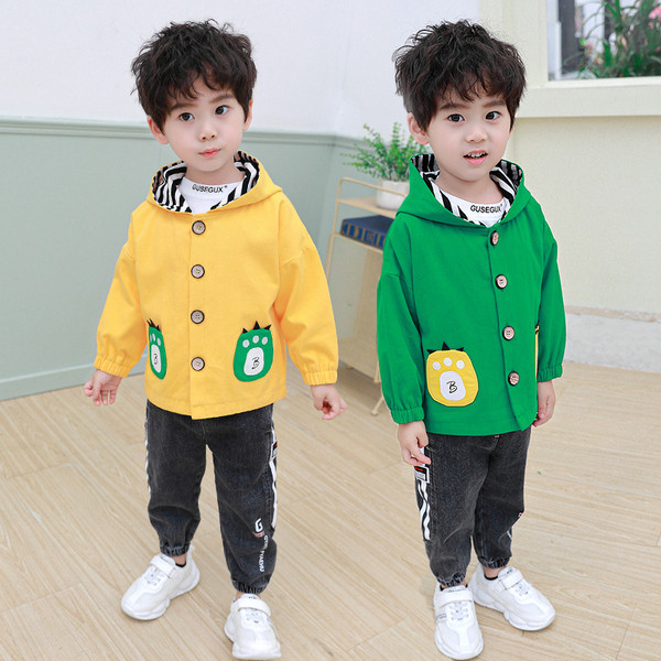 Dnevna dječja jakna za dječake s gumbima i džepovima