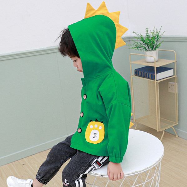 Dnevna dječja jakna za dječake s gumbima i džepovima