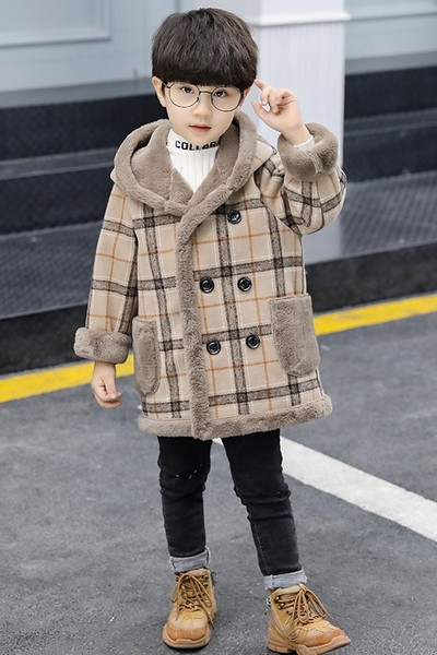 Moderan dječji kaput s mekom podstavom i kapuljačom