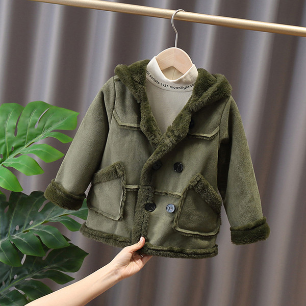 Μοντέρνο παιδικό μπουφάν με ζεστή επένδυση - για αγόρια