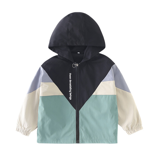 Igapäevane lukuga ja kapuutsiga laste jope poistele