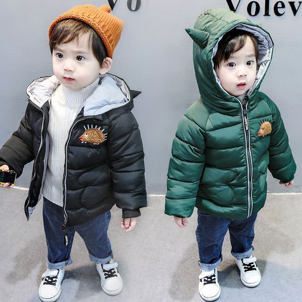 Talvine laste jope kapuutsil 3D elemendiga - poistele