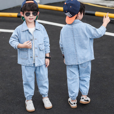 Laste vabaaja nööpide ja klassikalise kraega teksajakk