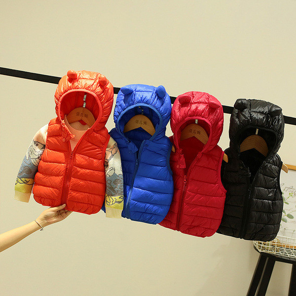 Tõmbluku ja 3D elemendiga lastevest poistele