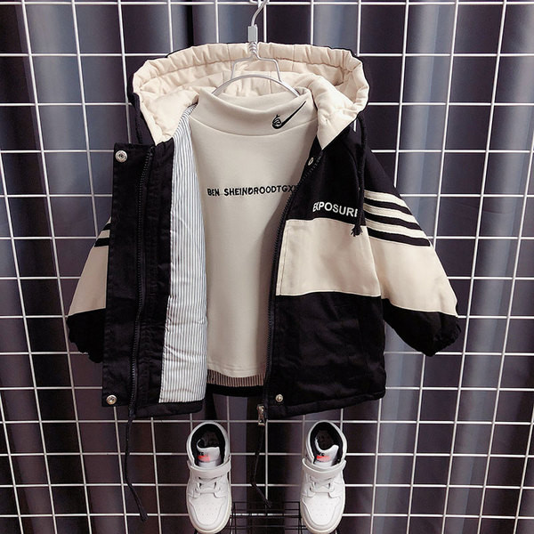 Καθημερινό παιδικό μπουφάν με κουκούλα για αγόρια