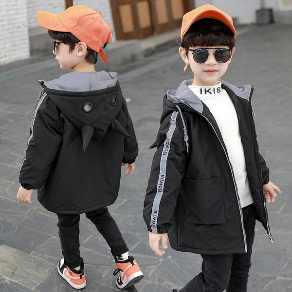 Νέο μοντέλο παιδικό μπουφάν για αγόρια με τρισδιάστατα στοιχεία στην κουκούλα