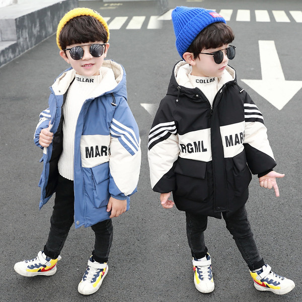 Παιδικό χειμερινό μπουφάν για αγόρια με τσέπες και επιγραφή