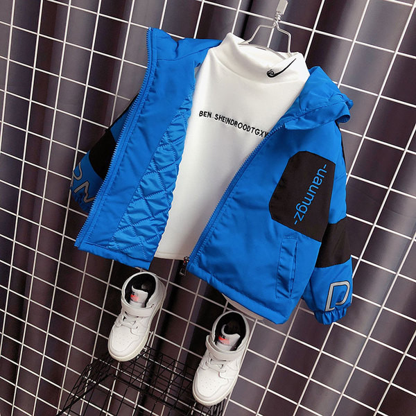 Детско яке с качулка и надписи за момчета