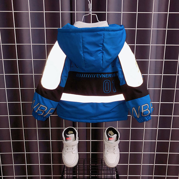 Детско яке с качулка и надписи за момчета